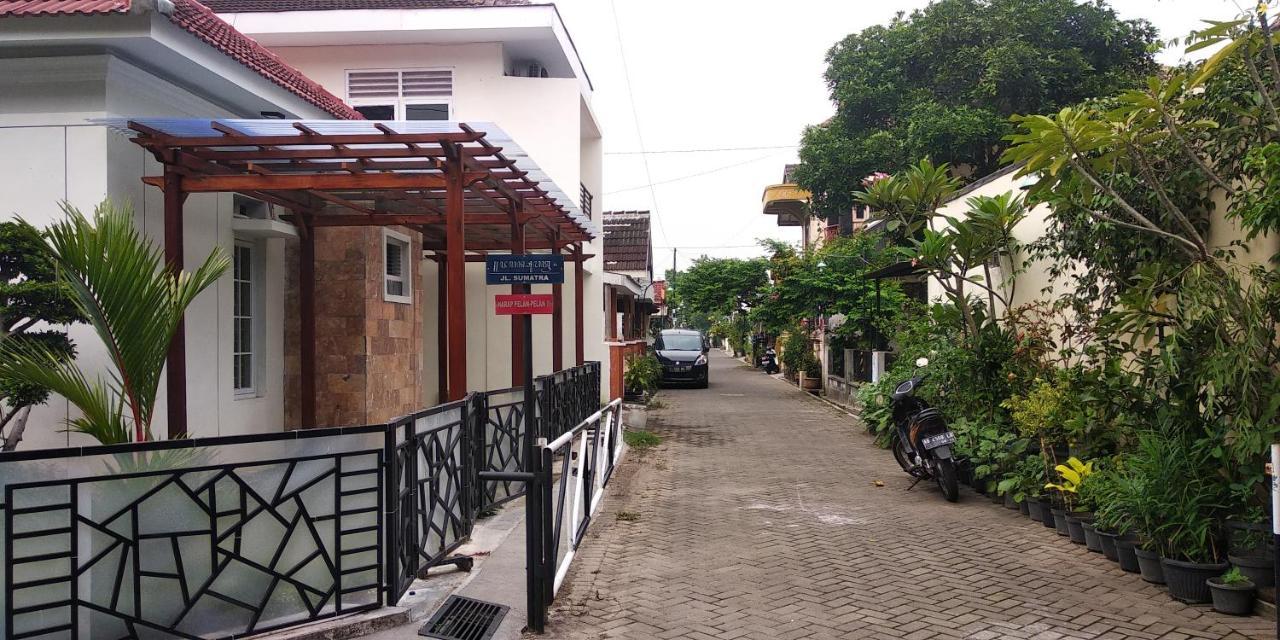 Omah Inap D24 Syariah Near Universitas Aisyiah Yogyakarta Mitra Reddoorz Sleman  Zewnętrze zdjęcie